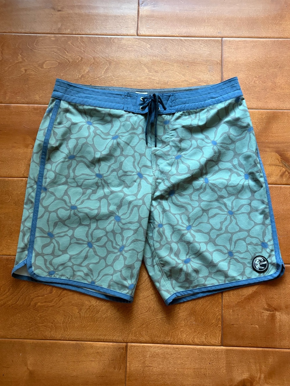 O'Neill Green and Blue Floral-Print Boardshorts